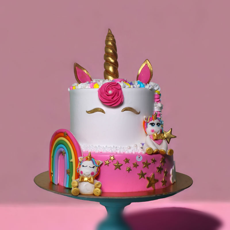 Pink-and-White-Tier-Unicorn-Cake