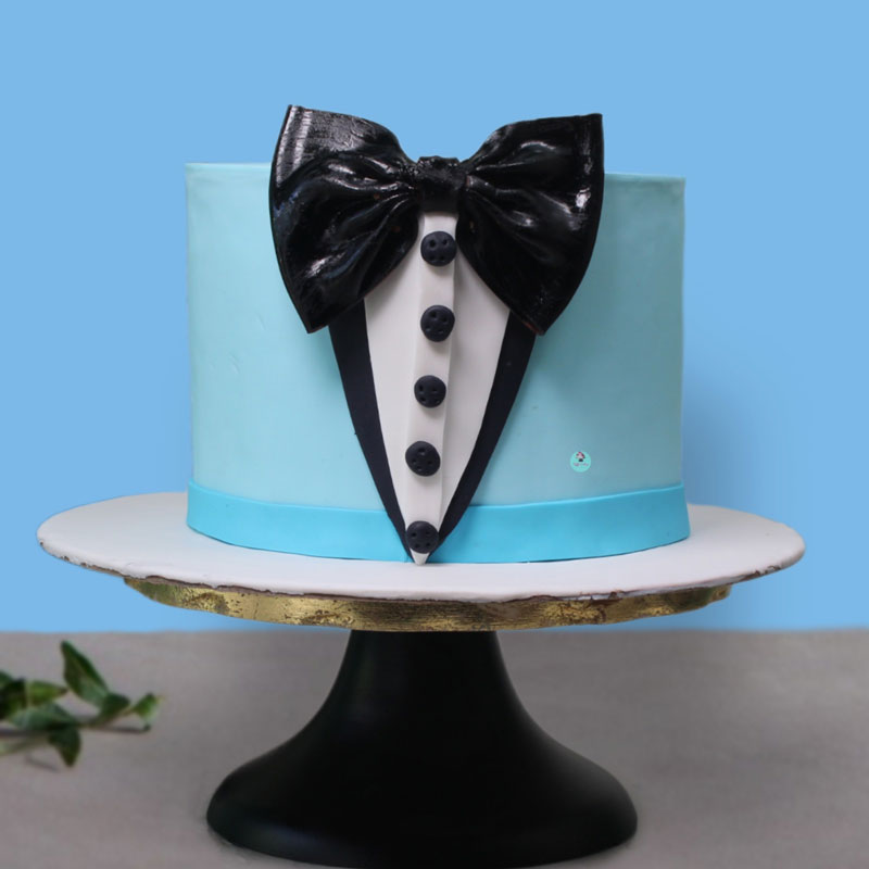 Blue-Suit-Cake