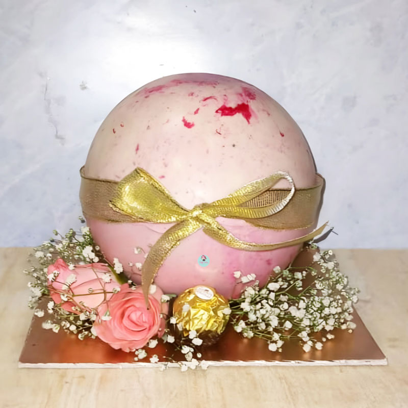 Pink-Globe-Pinata-Cake