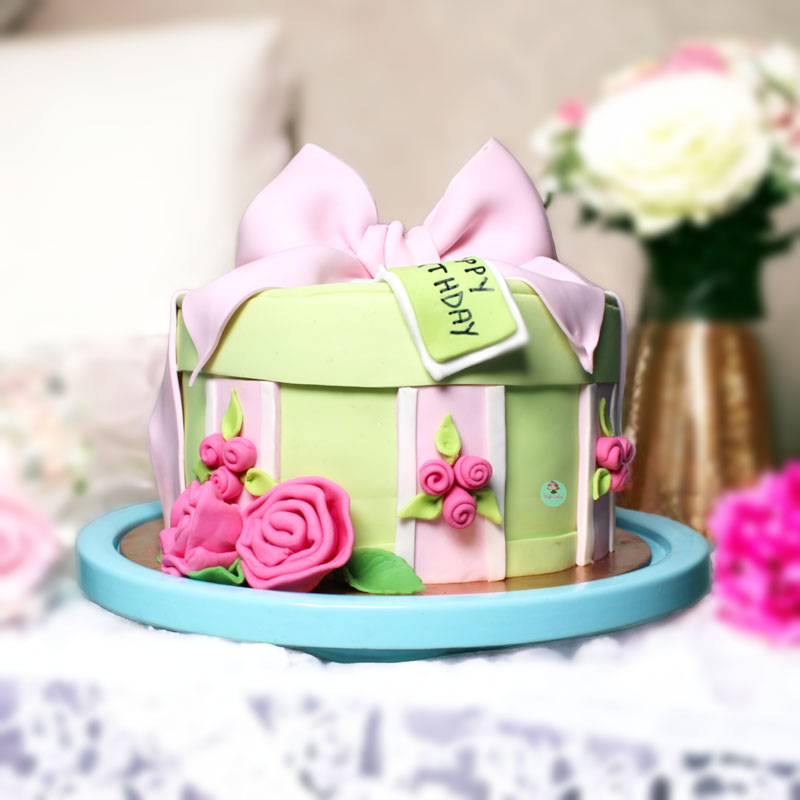 Green-Gift-Box-Cake